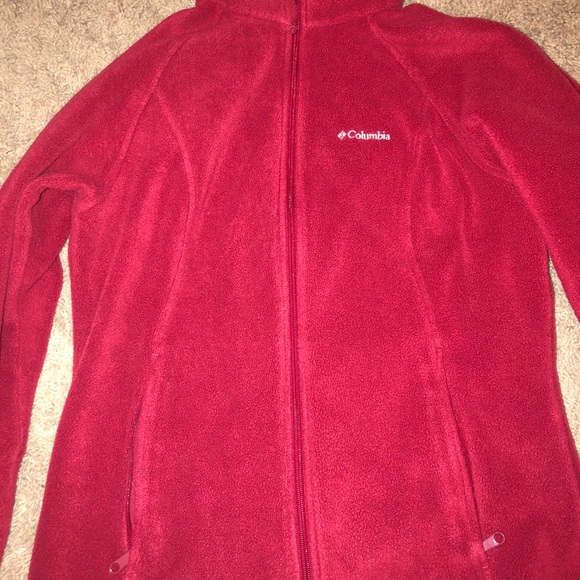 Dark pink/red columbia jacket - Picture 3 of 3